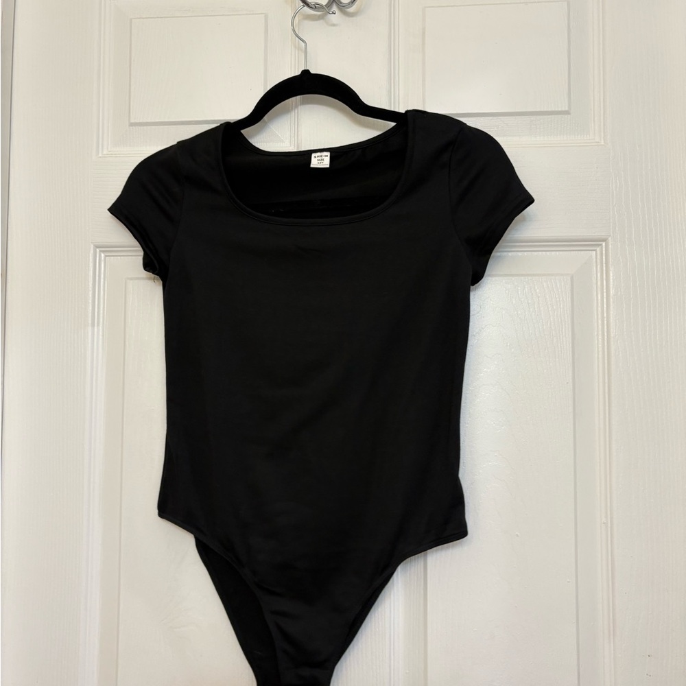SHEIN Girl’s Black Short Sleeve One-Piece Bodysuit